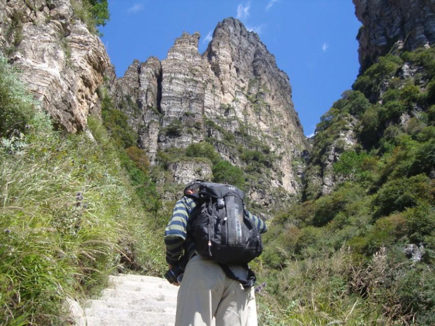 白石山玻璃棧道