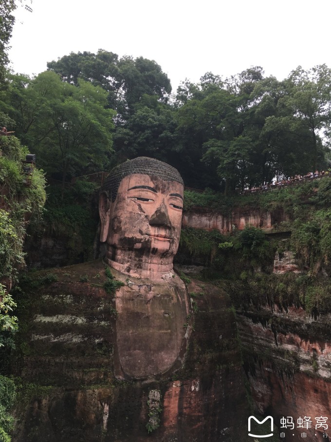 九寨溝樂山大佛和峨眉山游玩順序